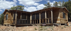 Cabin in Shadow Rock Ranch Near Seligman, AZ